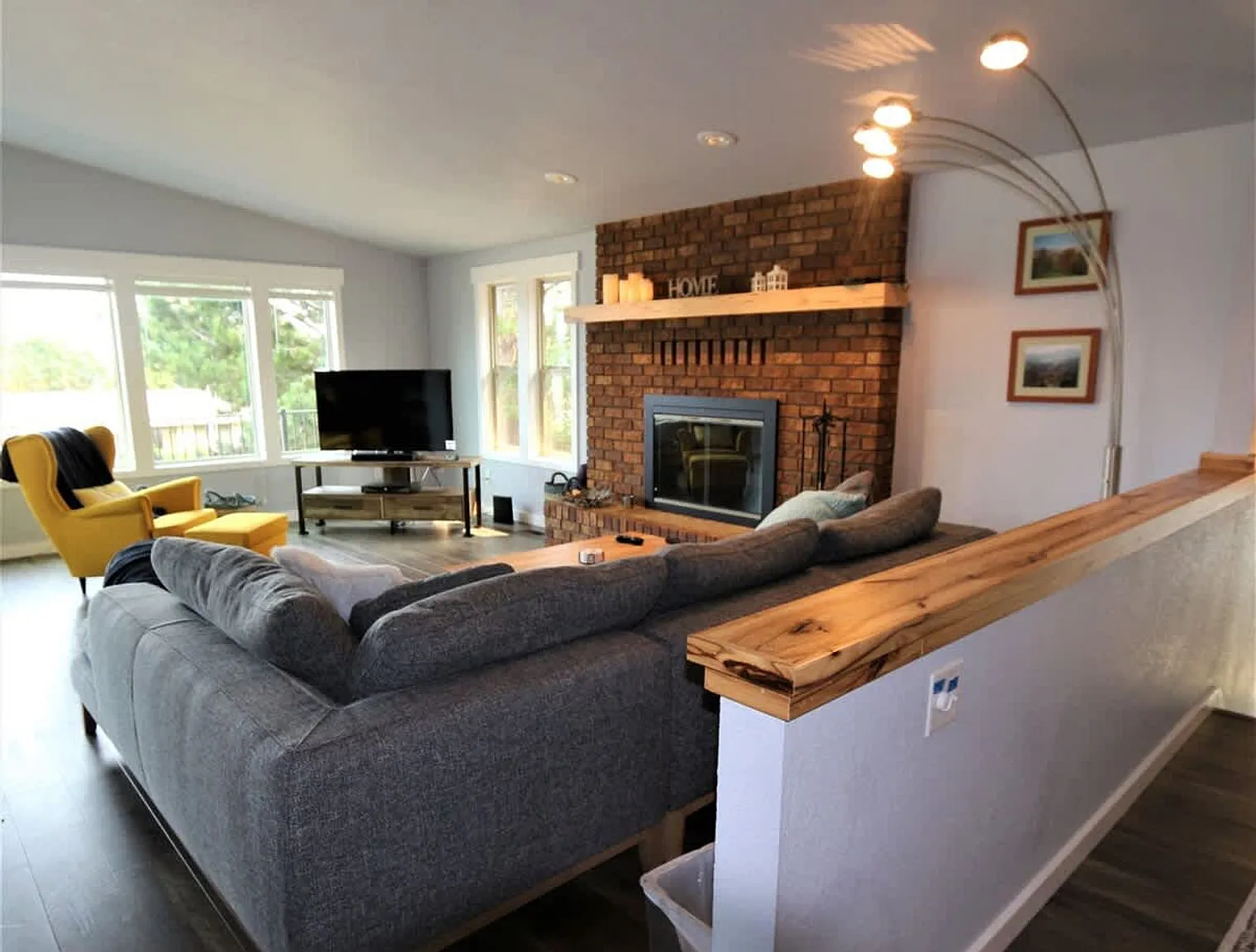 3 bed, 2.0 bath, 2497 sqft, $5,551 — Photo 1