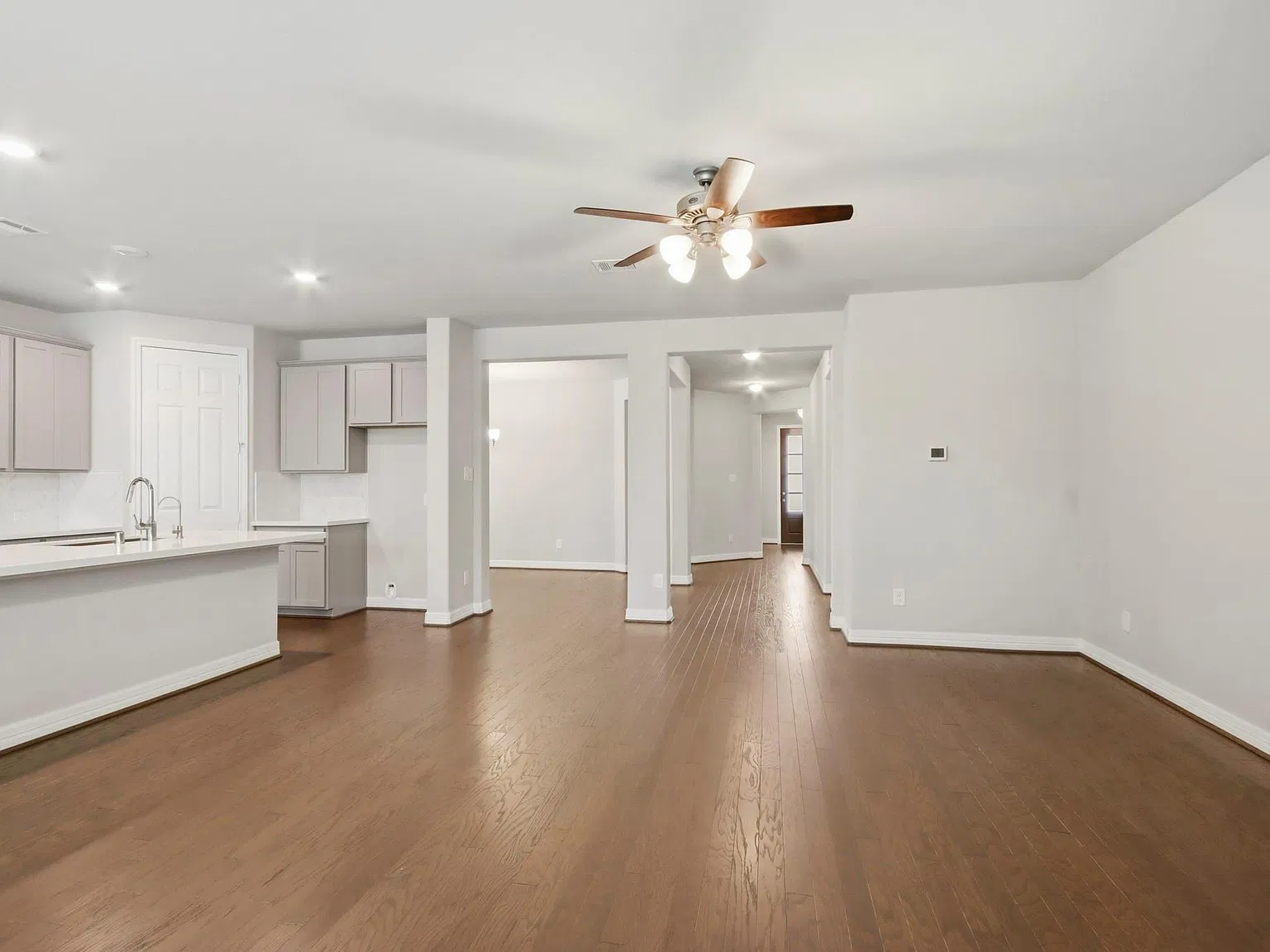 4 bed, 3.0 bath, 2147 sqft, $2,800 — Photo 4