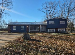 10148 Rockcliffe Dr, Potosi, MO 63664