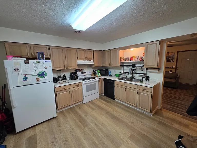 3456 Giant City Rd #C — Photo 3