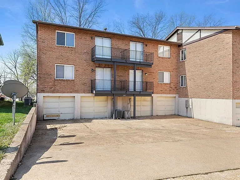10017-10021 Rodium Dr — Photo 15