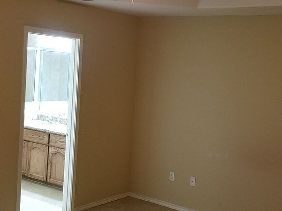 3rd image of 4517 Pelican Ave