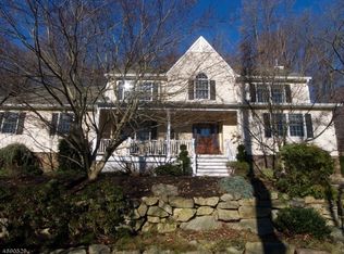 33 Everdale Rd, Randolph, NJ 07869