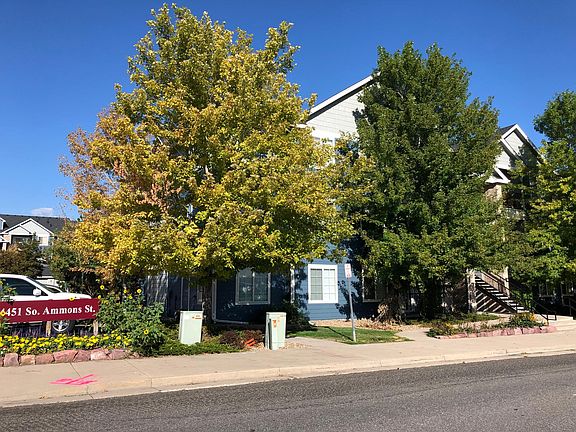 Mature landscaping throughout complex