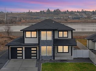 1515 W Lakeside Dr, Moses Lake, WA