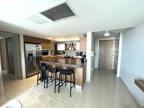 3rd image of 52 Munoz Rivera Ave #1405