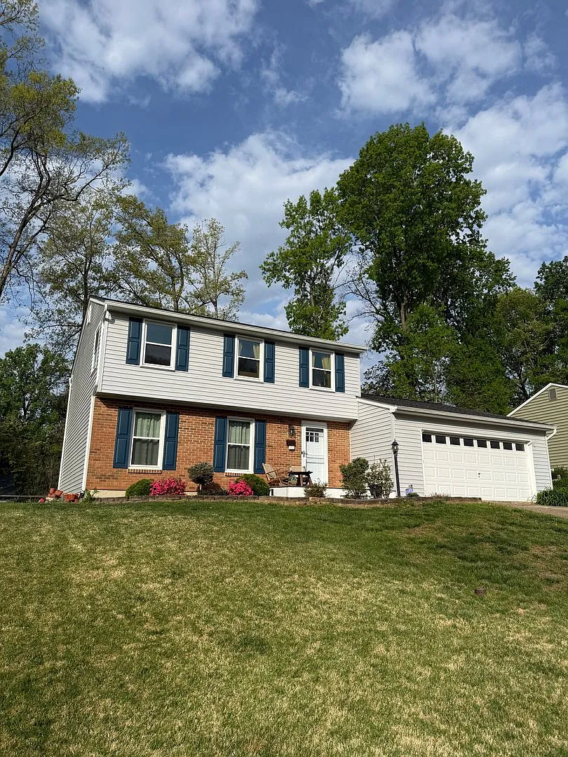 Building Photo - 15310 Holly Hill Dr