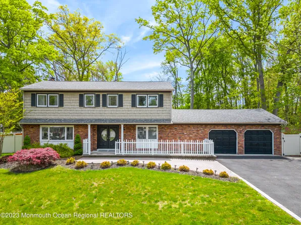 3 Halifax Drive, Morganville, NJ 07751