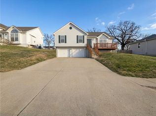 6417 N Kirkwood Ave, Kansas City, MO 64151