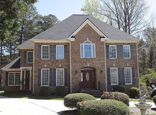 6004 Belgreen Ct, Raleigh, NC 27612