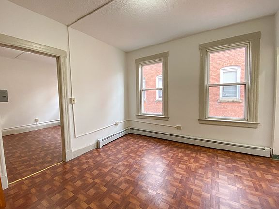 5th image of 31-33 Bond St #2E