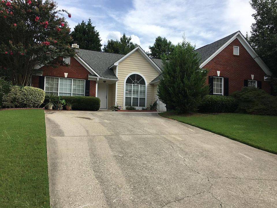 1st image of 2930 Camelot Woods Dr
