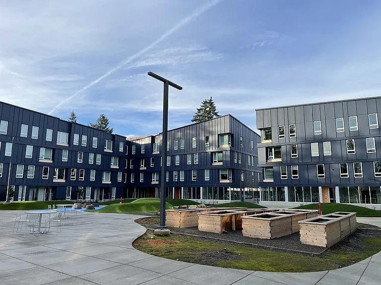 Rockwood Village Apartments — Photo 9