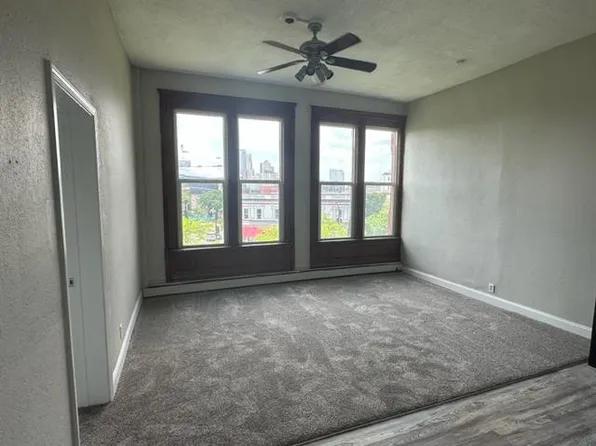 221 Cedar Ave S #22, Minneapolis, MN 55454