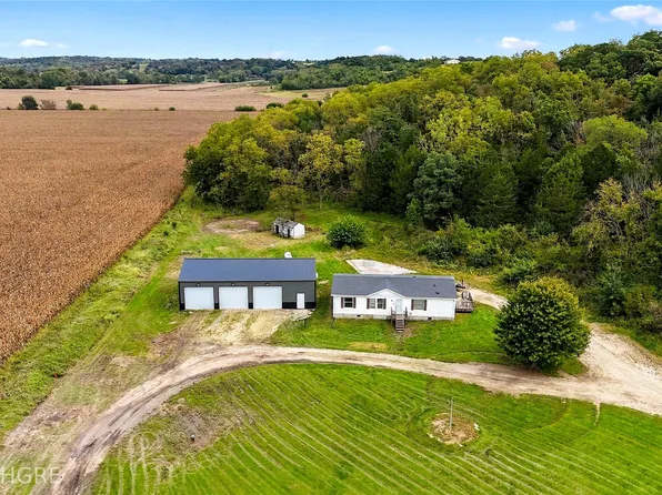 1986 Quarry Trl, Winterset, IA 50273