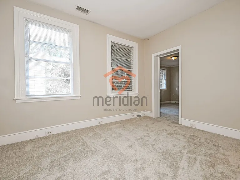 931 Ashley Ave — Photo 14