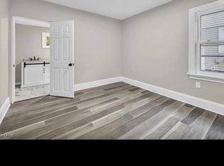 2211 Chesterland Ave #1&2, Lakewood, OH 44107