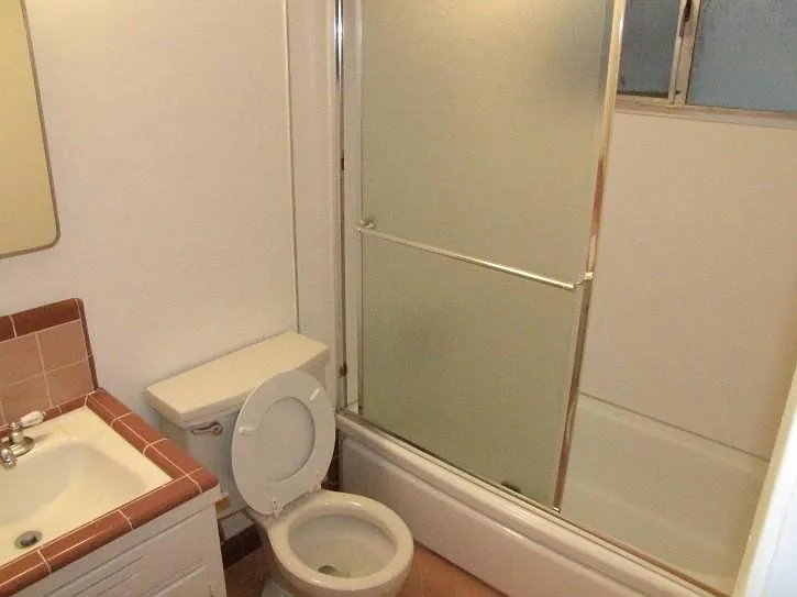 2657 Riverside Blvd #7B — Photo 4