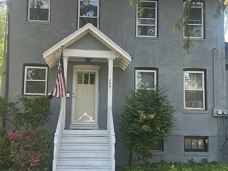 306 W 3rd Ave #2 — Photo 2