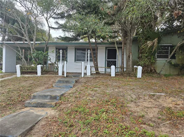 375 Manly Ave, Sebastian, FL 32958
