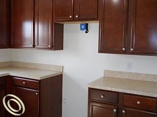 5th image of 20687 Lancaster St
