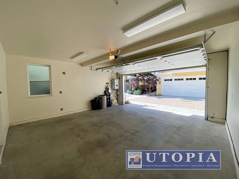 106 Jacobs Ln — Photo 29