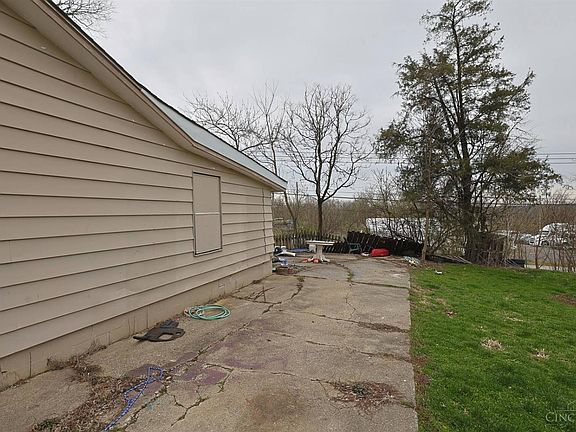 5th image of 9017 West Rd