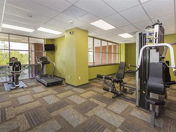Florence Square | Aurora Apartments