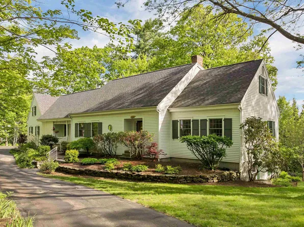 14 Spring Hill Road, Moultonborough, NH 03254