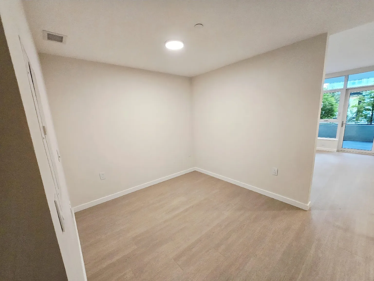 1 bed, 505 sqft, $2,300 — Photo 4