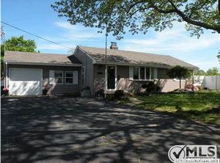 103 Jackson St, Keyport, NJ 07735