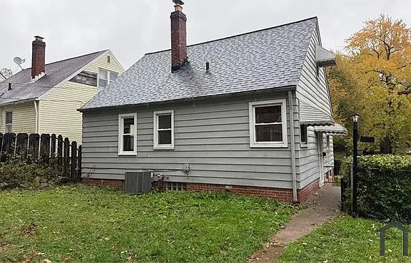 3 bed, 1456 sqft, $2,000 — Photo 4