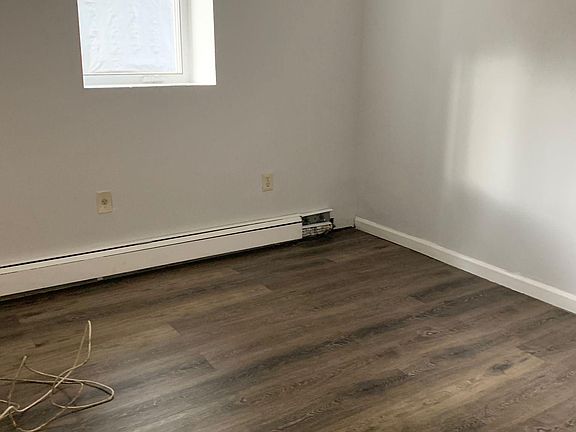 3rd image of 73 S Walnut St #2B