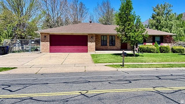 1st image of 2440 E Deer Run Dr