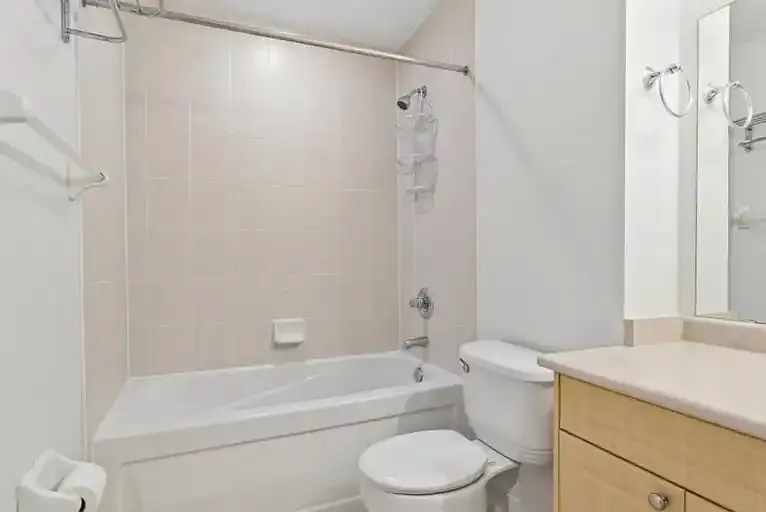 600 Fleet St #823 — Photo 9