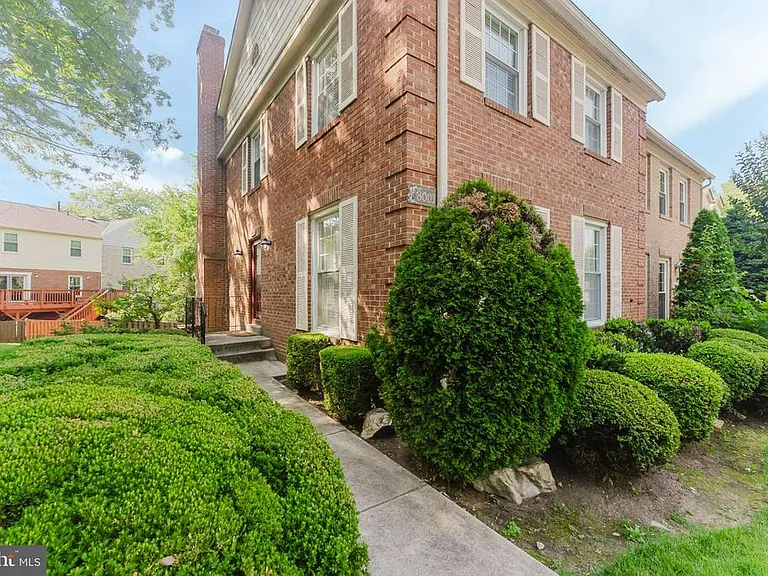 8001 Bethelen Woods Ln — Photo 22