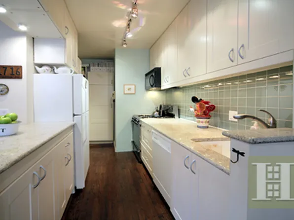 63 East 9th Street image 1 of 5