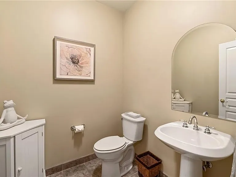 303 Brooke Ave #205 — Photo 15