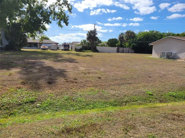 571 Grove Ave NW Lot 21, Pt Charlotte, FL 33952