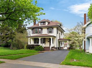 150 Deerfield Dr, Rochester, NY 14609