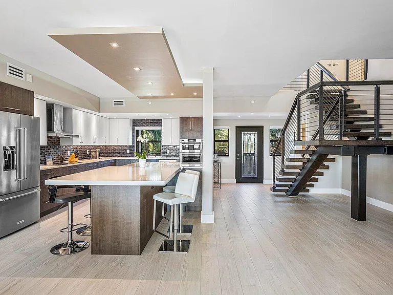 1035 S Federal Hwy #406 — Photo 8