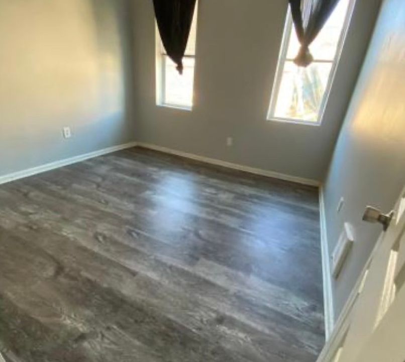 2nd image of 3545 Kensington Ave #2