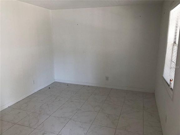 3rd image of 104 Pompano Dr SE APT D