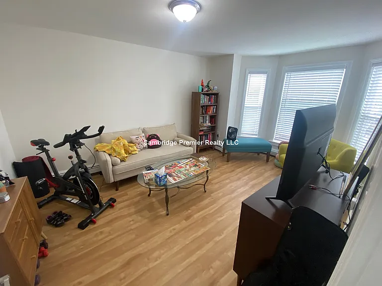 67 Florence St #2 — Photo 13