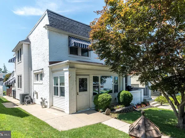 405 W 11th Ave, Conshohocken, PA 19428