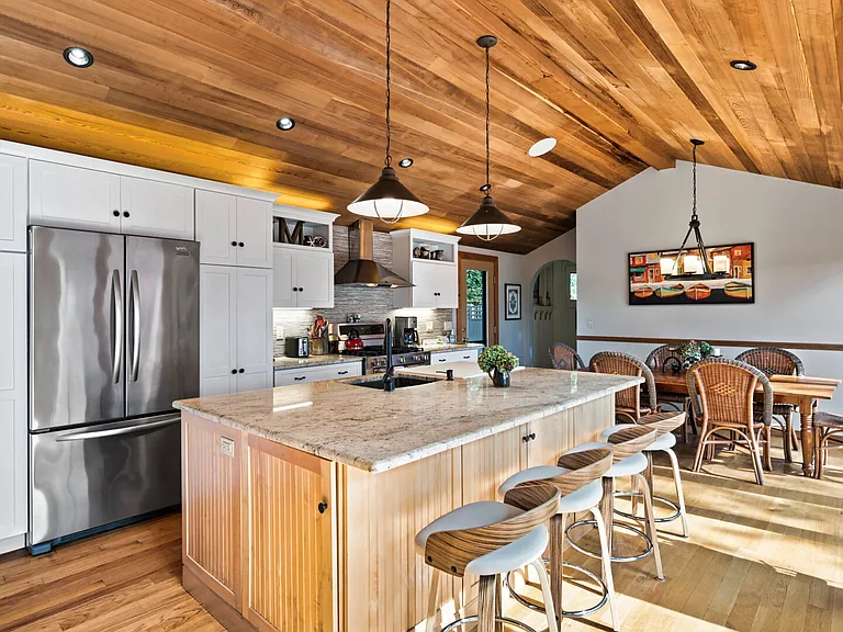 16 Bryan Rd — Photo 14