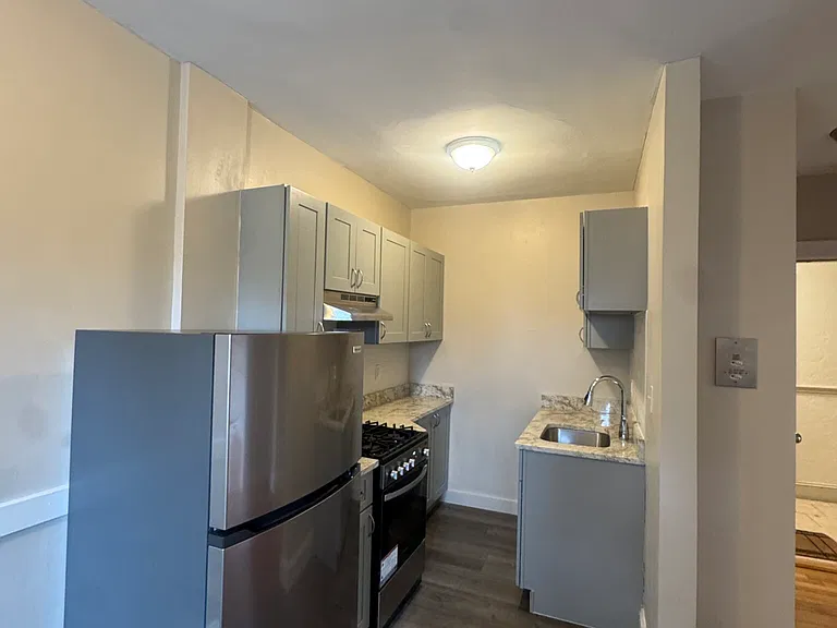 4 Cogswell Ave #33 — Photo 4