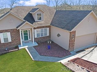 748 Duckhead Rd, Lake Ozark, MO 65049