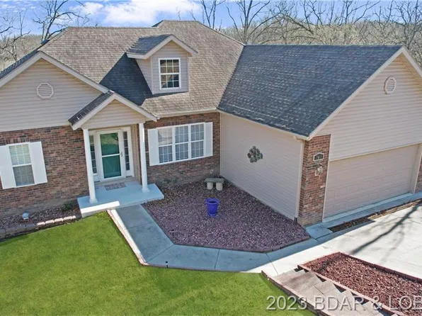 748 Duckhead Rd, Lake Ozark, MO 65049