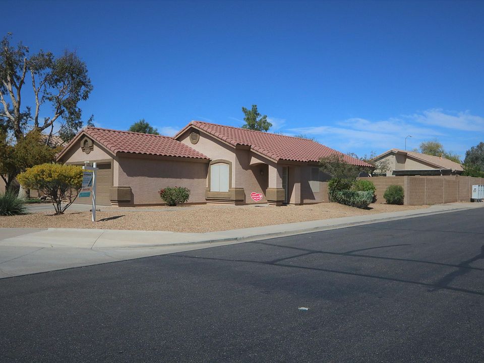 1st image of 10952 E Diamond Ave